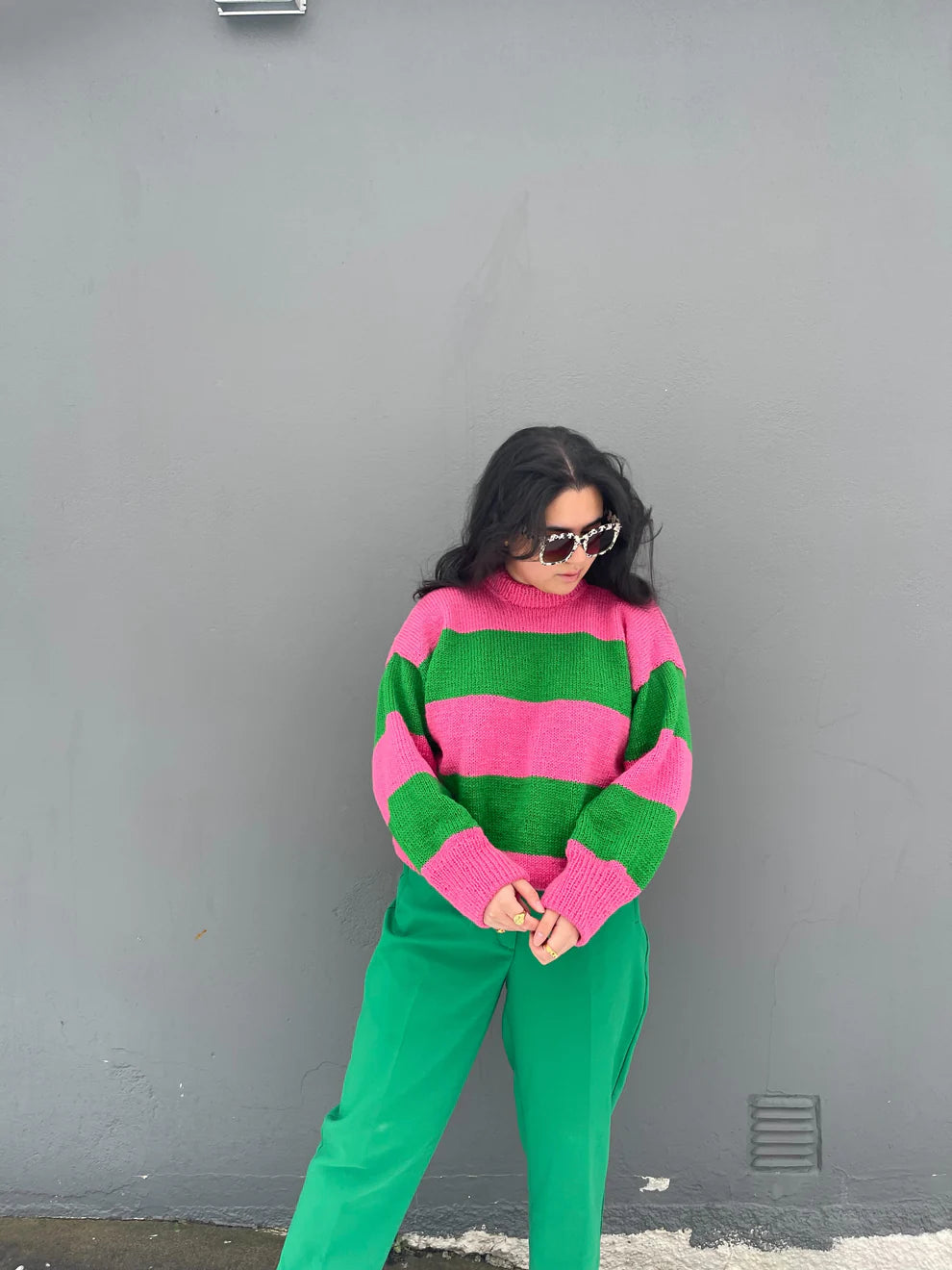 BASICBSWEATER - ENGLISH