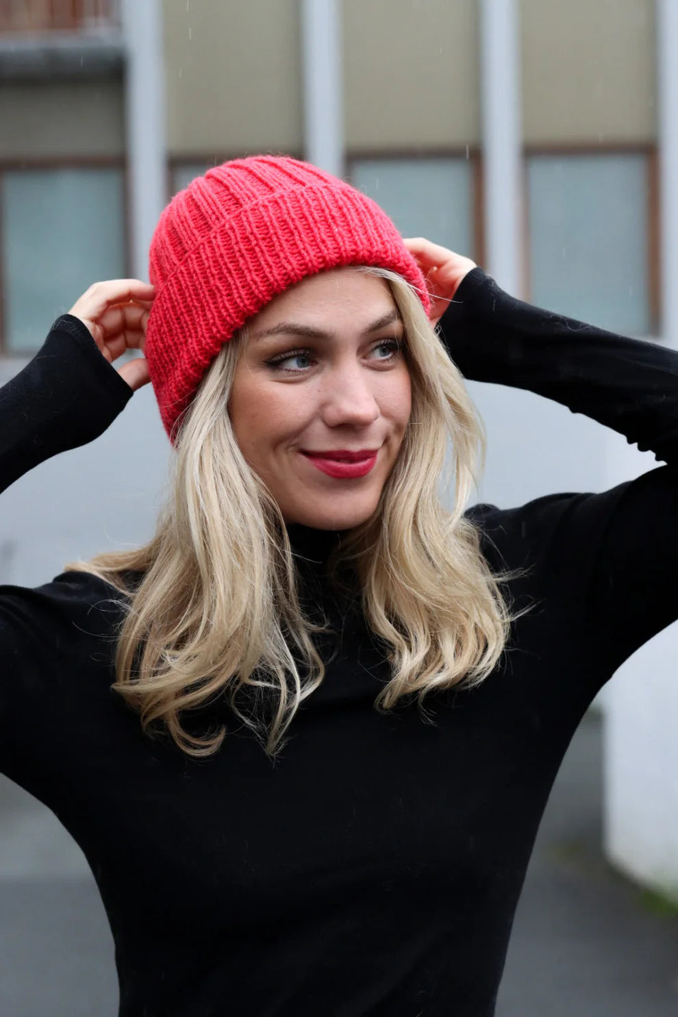 BREDEBEANIE SUPREME - ENGLISH