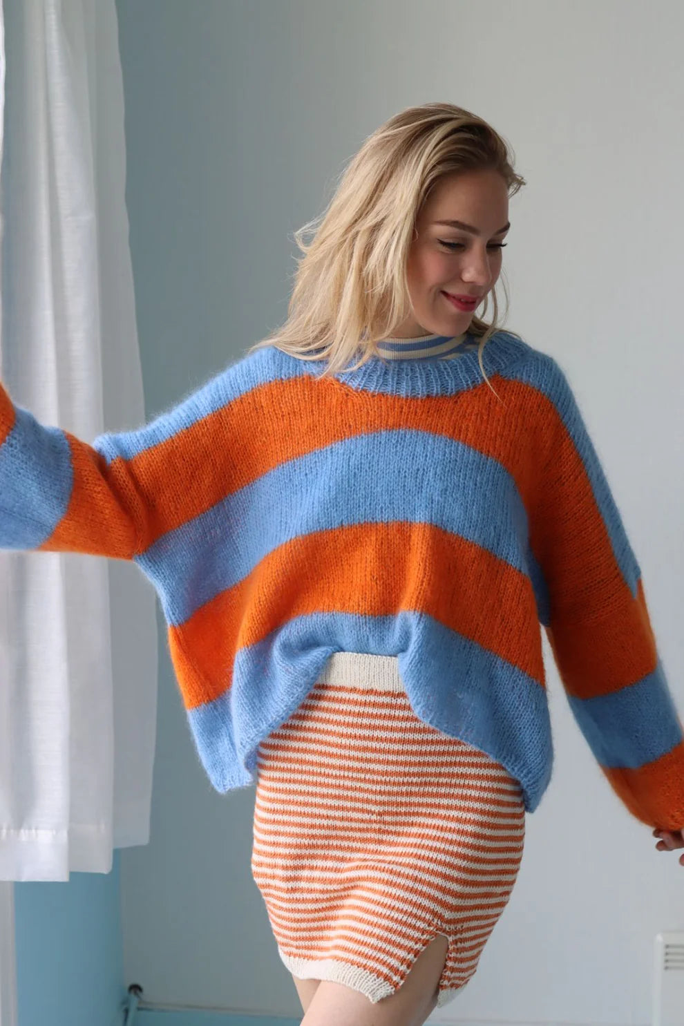 LOVIE SWEATER - ENGLISH
