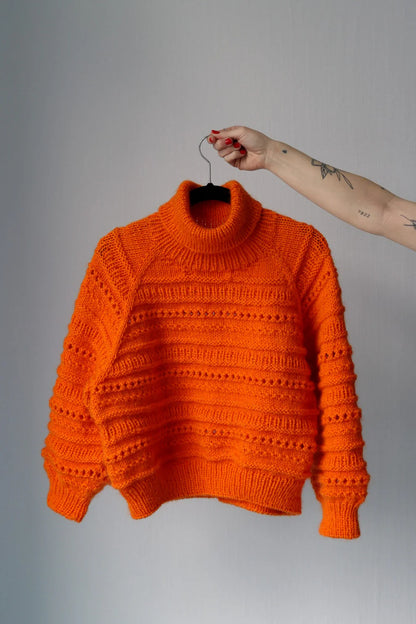 BISCOTTISWEATER - ENGLISH